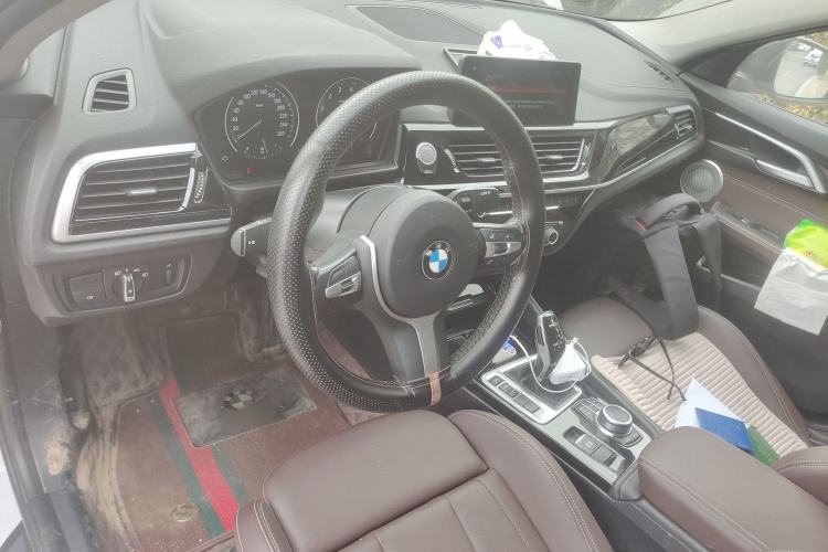 Used BMW 1 Series 2021 125i M Sport Night Edition Center Console