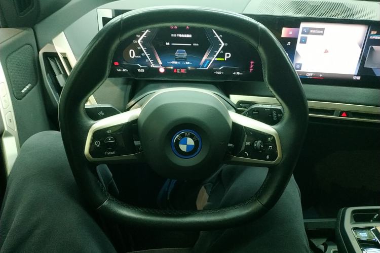 Used BMW iX 2022 xDrive40
