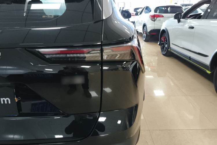 Used JETOUR Dashing 2023 1.5T DCT Starlight Shine Pro Edition