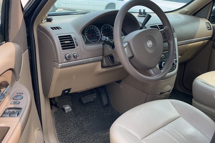 Used Buick GL8 2014 2.4L Classic Edition
