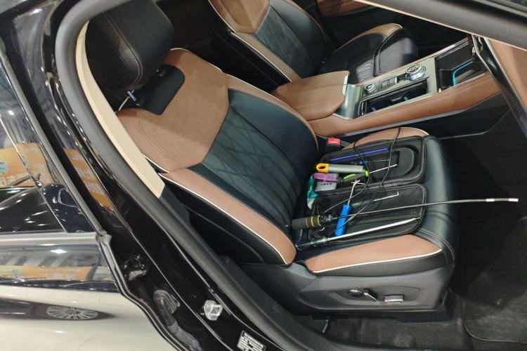 Used Ford Explorer 2023 EcoBoost 285 Four-Wheel Drive Titanium Edition 7-Seater