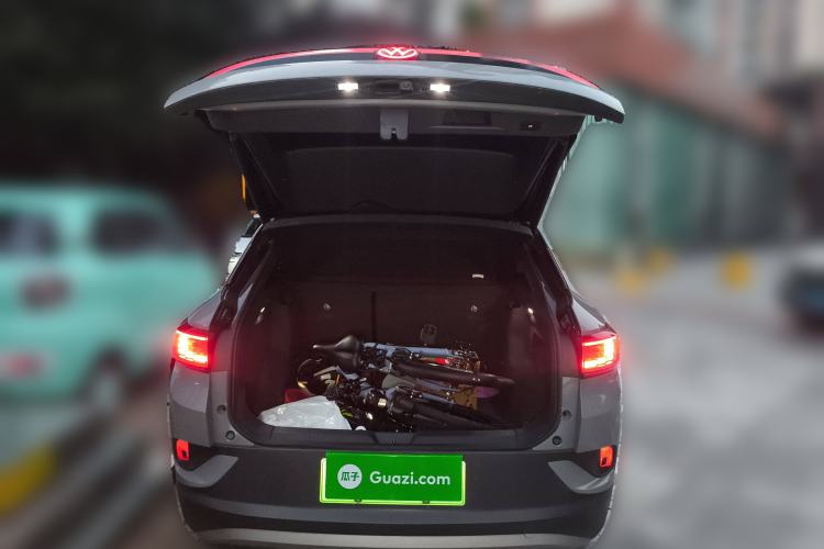 Used Volkswagen ID.4 CROZZ 2021 Long-Range PRO Two-Wheel Drive Version
