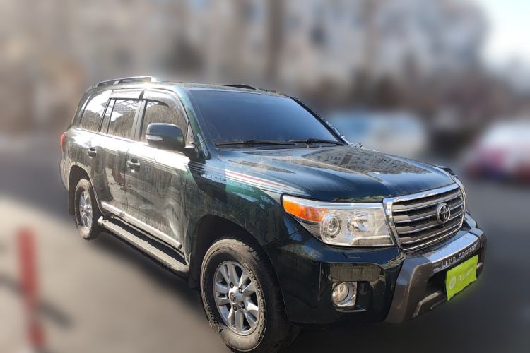 Used Toyota Land Cruiser 2012 4.0L Automatic VX Exterior 2