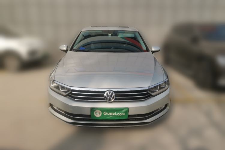 Used Volkswagen Magotan 2018 330TSI DSG Luxury Model Front