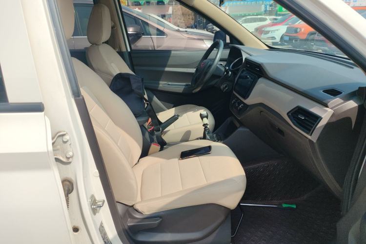 Used Wuling Hongguang 2021 1.5L S Standard Version LAR Right Front Seat