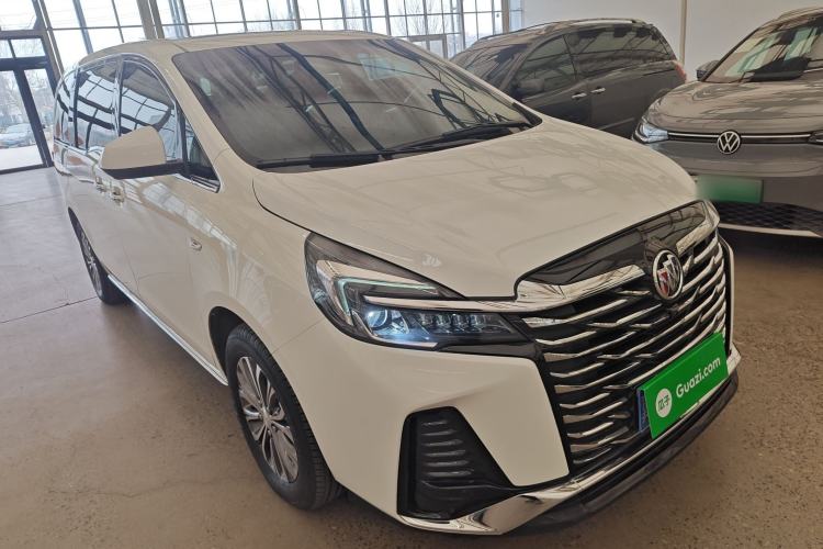 Used Buick GL8 2023 Facelifted Land Cruiser Executive Luxury Version