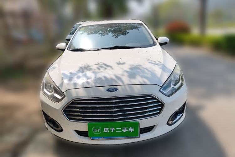 Used Ford Escort 2015 1.5L Automatic Fashion Model Front