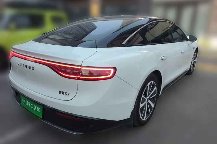 Used Hima Luxeed S7 2024 Max Rear Right 45 Deg