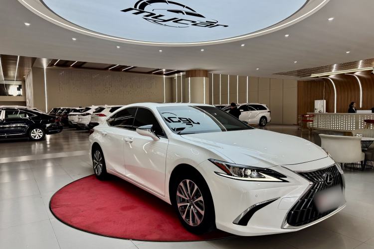 Used Lexus ES 2023 200 Excellence Edition Exterior 2