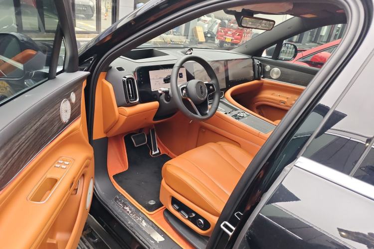 Used Hima AITO M9 2025 Extended-Range Max Version 52 kWh 6-Seater Edition Driver Seat