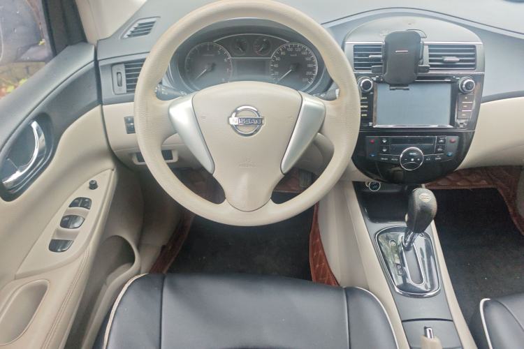 Used Nissan Tiida 2011 1.6L CVT Smart Version Steering Wheel