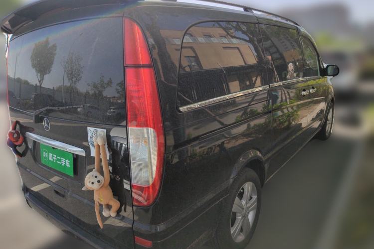 Used Mercedes-Benz Viano 2010 2.5L Luxury Edition
