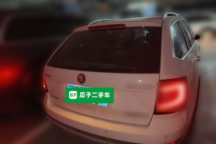 Used Skoda Octavia 2018 Station Wagon TSI230 DSG Luxury Edition
