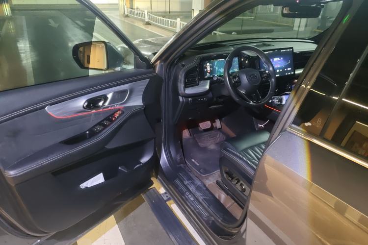 Used GAC Trumpchi GS8 2022 Dual-Engine Series 2.0TM Four-Wheel Drive Prestige Edition (6 Seats) Driver Seat