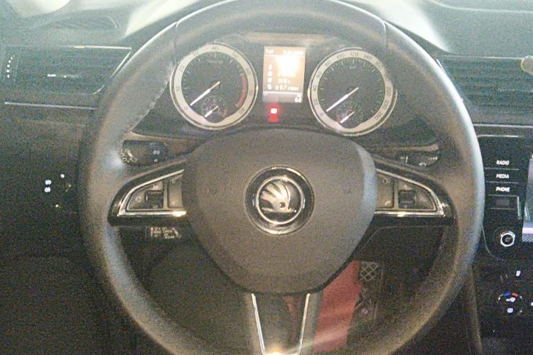 Used Skoda Superb 2018 TSI380 DSG Flagship Edition China V Standard Steering Wheel