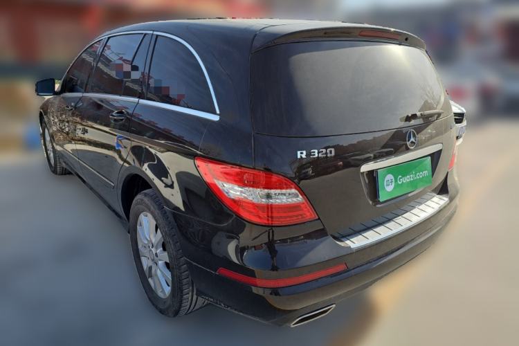 Used Mercedes-Benz R-Class 2017 R 320 4MATIC Business Edition Prestige Model
