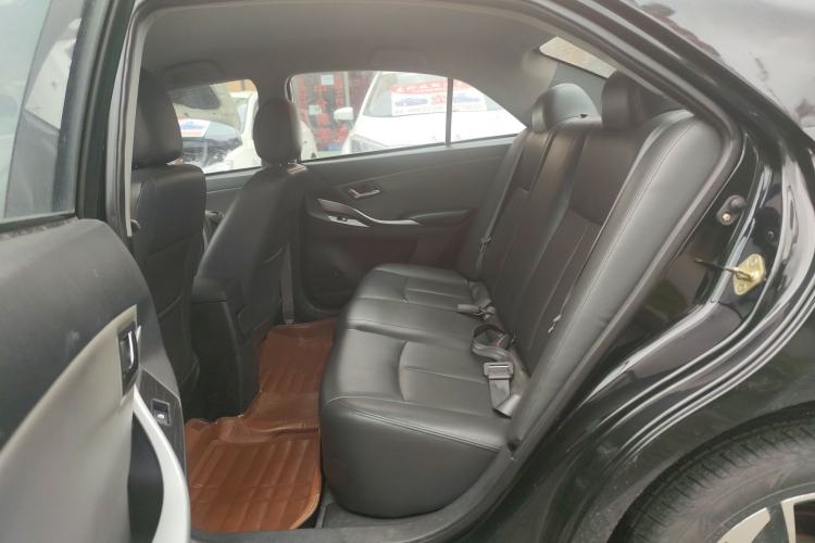 Used Zotye Z300 2014 1.5L Urban Edition Manual Luxury Model Left Rear Seat