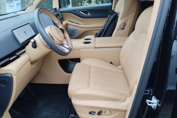 Used VOYAH Dream 2024 PHEV Ultra-Long Range Flagship Edition