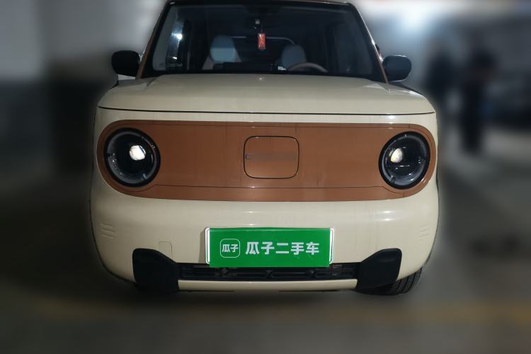 Used Geely Galaxy Panda 2023 Panda Mini 200km Endurance Bear
