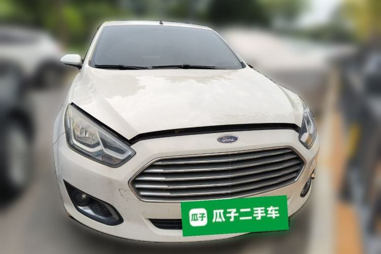 Used Ford Escort 2015 1.5L Automatic Fashion Model Front
