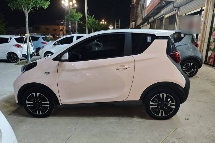 Used Chery Little Ant 2022 Revised Version Sweet Pink Edition Half-Sugar Version Lithium Iron Phosphate 30.7 kWh 30 kW 301 km