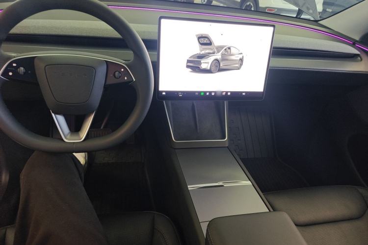 Used Tesla Model Y 2025 Rear-Wheel-Drive Version
