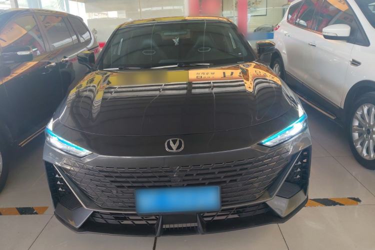 Used Changan UNI-V 2023 1.5T Premium Model