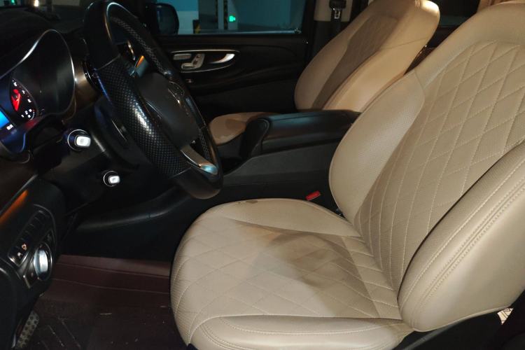 Used Mercedes-Benz V-Class 2020 V 260 L Long-wheelbase Luxury Edition Left Front Seat