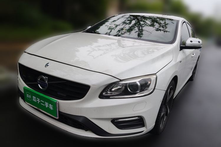 Used Volvo S60 2015 T5 Personalized Sport Edition