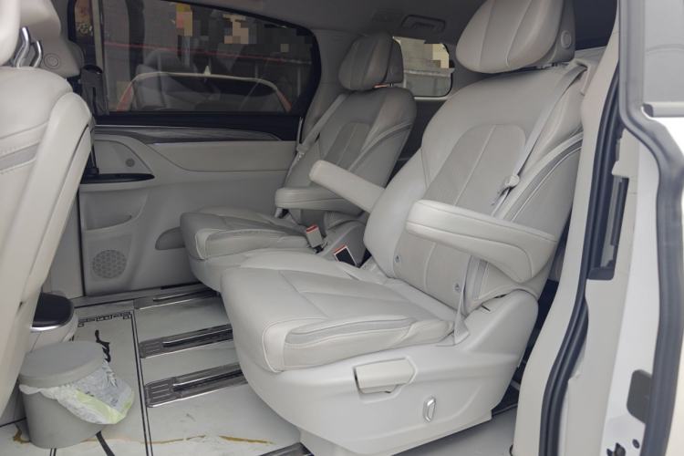 Used Buick GL8 2023 ES Lu Zun Deluxe and Yue Edition