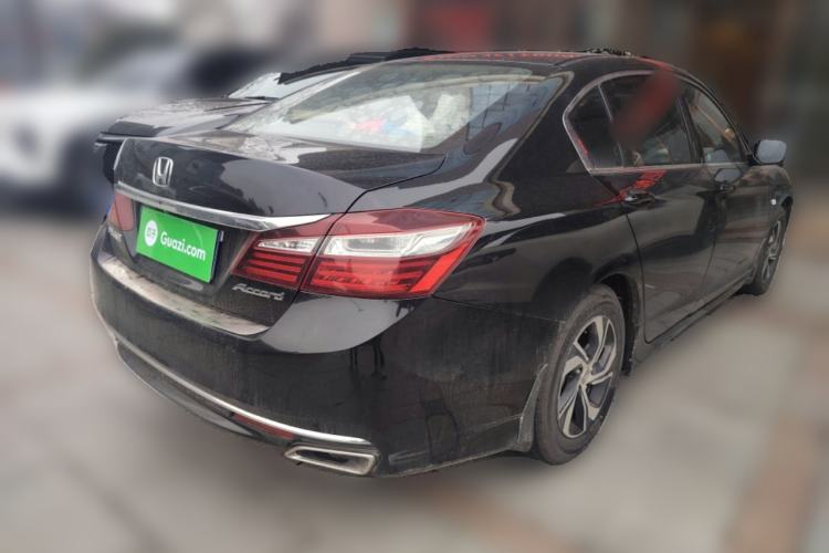 Used Honda Accord 2016 2.0L Comfort Edition Rear Right 45 Deg