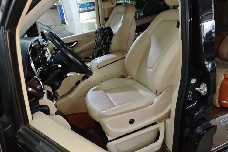 Used Mercedes-Benz V-Class 2021 V 260 Avantgarde Edition Left Front Seat