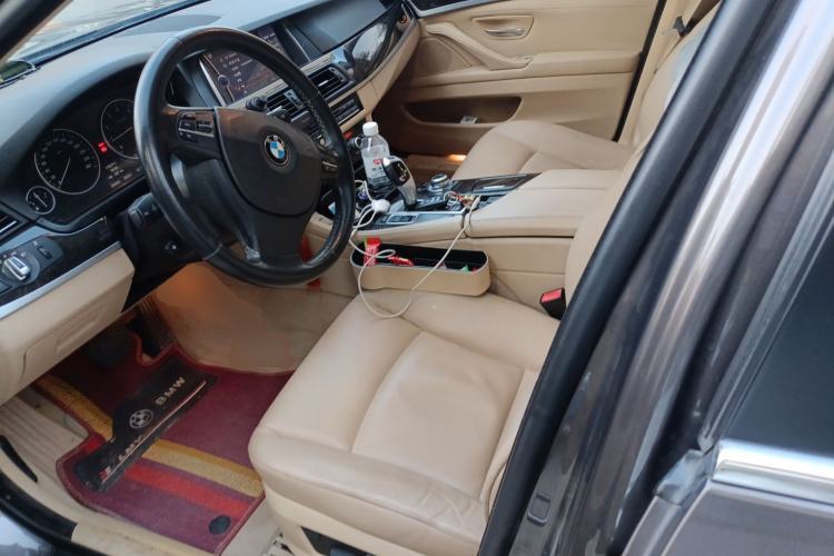 Used BMW 5 Series 2013 525Li Leading Model
