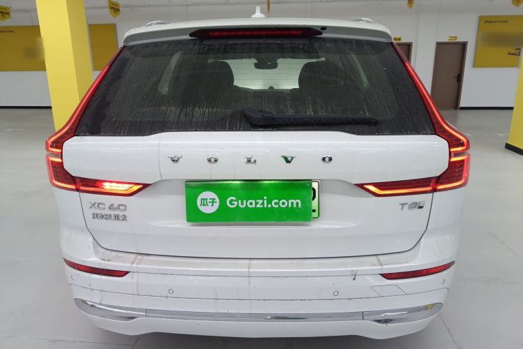 Used Volvo XC60 New Energy 2025 Plug-in Hybrid Long-Range All-Wheel Drive Smart Luxury Edition Exterior 4