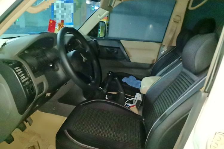 Used Mitsubishi Pajero 2011 V73 3.0L MT GL Driver Seat