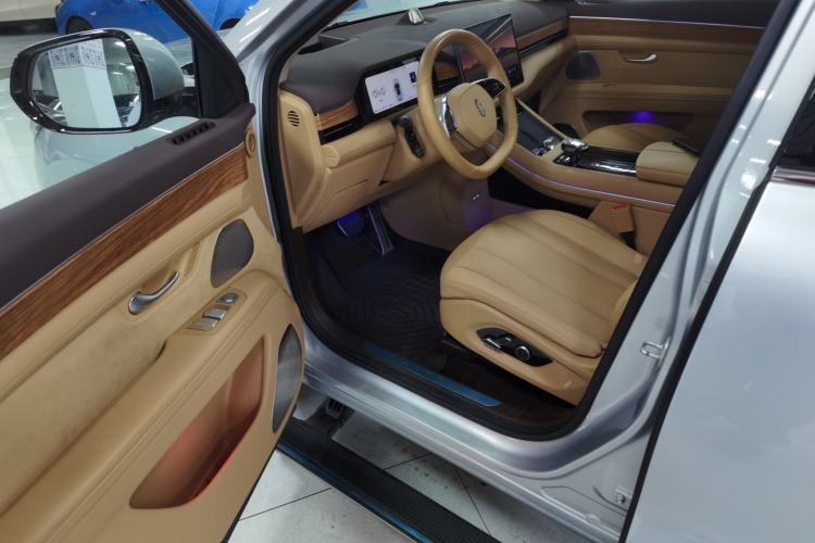 Used Hima AITO M7 2024 1.5T Intelligent Drive 4x4 Max Edition 6 Seats Driver Seat