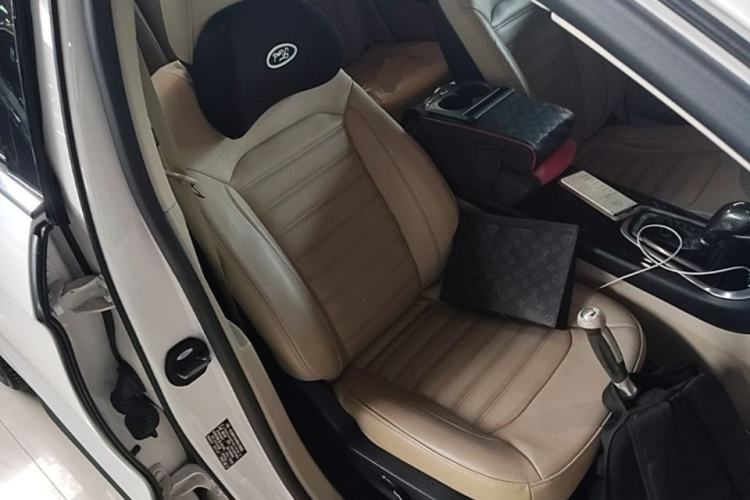 Used Ford Edge 2015 2.0T GTDi 4x4 High-Grade Model
