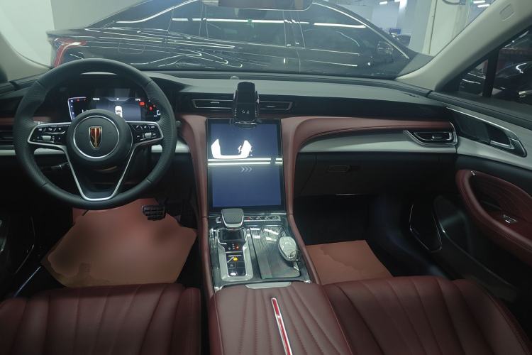 Used Hongqi H5 2025 1.5T DCT Qiyun 500 000th Unit Commemorative Edition Center Console