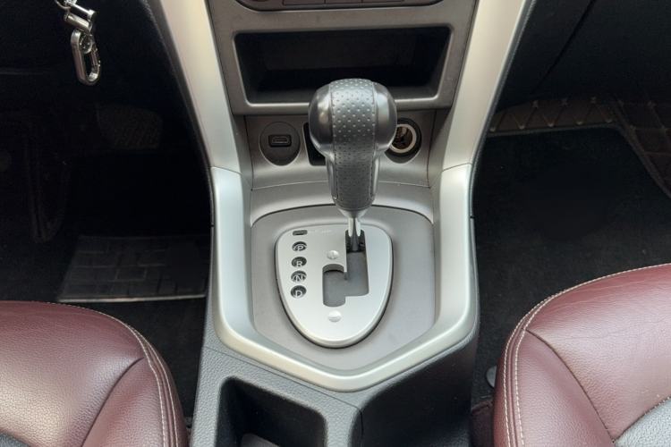 Used Venucia T70X 2015 2.0L CVT SmartFun Sport Edition