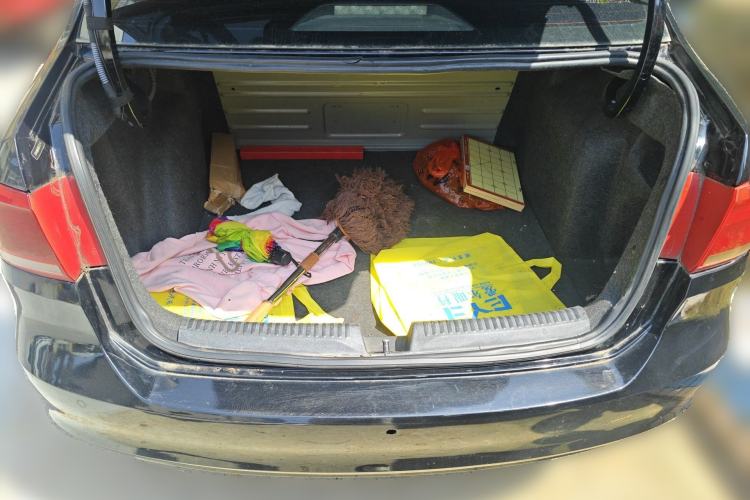 Used Volkswagen Santana 2013 1.6L Automatic Luxury Edition