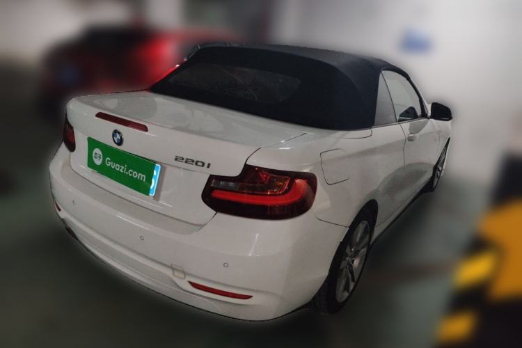 Used BMW 2 Series 2015 220i Convertible Coupe Leading Model
