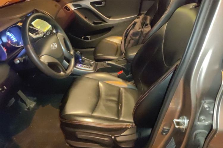 Used Hyundai Elantra (5th Generation / Langdong) 2015 1.6L Automatic Fashion Model
