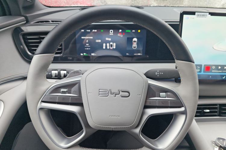 Used BYD Sealion 06 New Energy 2025 Model EV 605 Navigation Plus Edition Steering Wheel