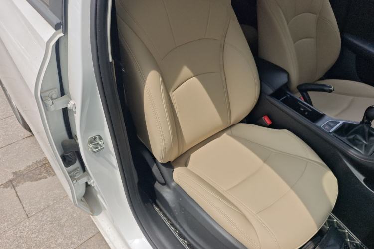 Used Roewe i5 2026 Model 1.5L Manual Comfort Version Right Front Seat