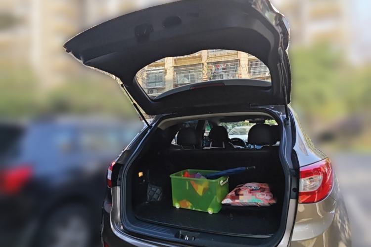 Used Hyundai ix35 2013 2.0L Automatic Two-Wheel Drive Smart GLS China IV Standard