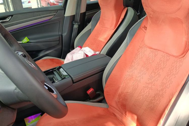 Used Volkswagen ID.7 VIZZION 2024 First Edition Left Front Seat