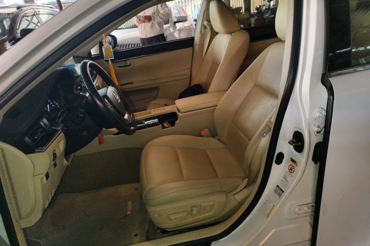 Used Lexus ES 2013 250 Elite Edition
