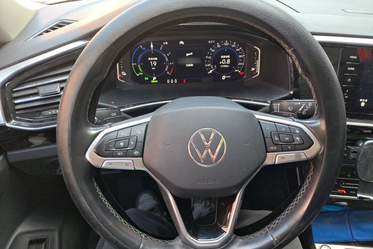 Used Volkswagen Tayron GTE Plug-in Hybrid 2020 1.4T Luxury Model Steering Wheel