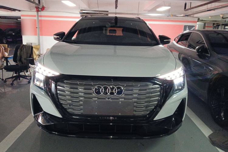 Used Audi Q5 e-tron 2022 40 e-tron Starlight Edition Mech Kit
