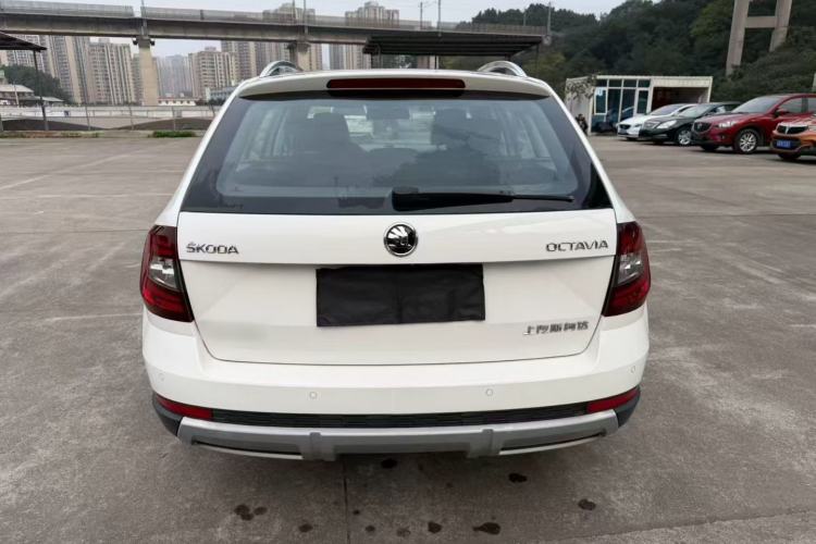 Used Skoda Octavia 2018 Station Wagon TSI280 DSG Luxury Edition
